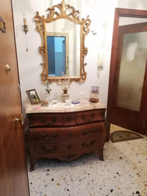 La Casa Di Mio Padre Apartment Наполи Екстериор снимка